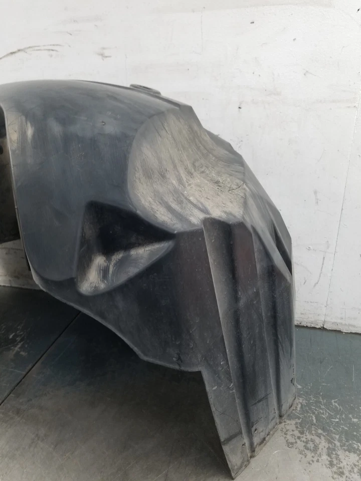 Grand Marquis/Corwn Vic Victoria 2006 guardabarros interior delantero derecho forro #53752 Y1 Foto 3 de 4