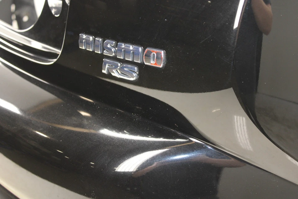 Capa de para-choque traseira 2013-2017 Nissan Juke Nismo RS (KH3) OEM JQ37 - Imagem 4 de 4