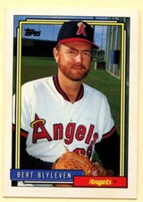 1992 Topps Bert Blyleven baseball card #375 California Angels HOF