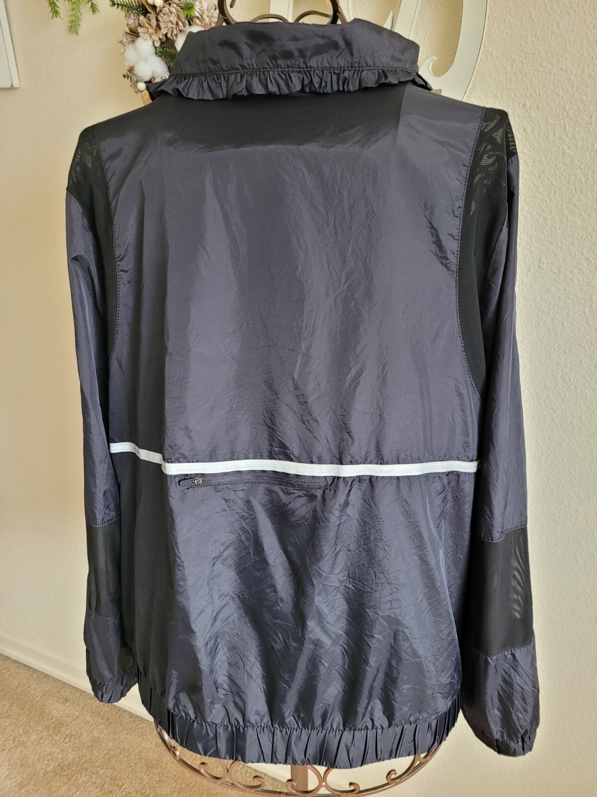 Fabletics Women's Plus 1X Black Pullover  Jacket … - image 4