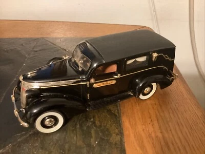 Unique Replica 1/24 1937 Studebaker Hearse Wagon Limited Edition VGC. RARE W/Box - Image 1 of 4