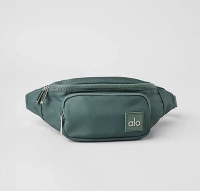 Alo Yoga Explorer Fanny Pack Winter Ivy Adjustable Strap Belt Bag 
