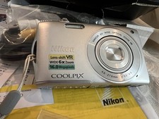 Nikon Coolpix S3300 16MP Compact Digital Camera Silver With Box And Accessories