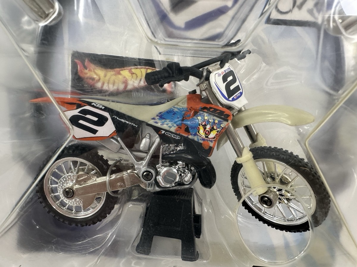 Vintage 2002 Hot Wheels Moto X KTM 250 #2 Jeremy McGrath Orange