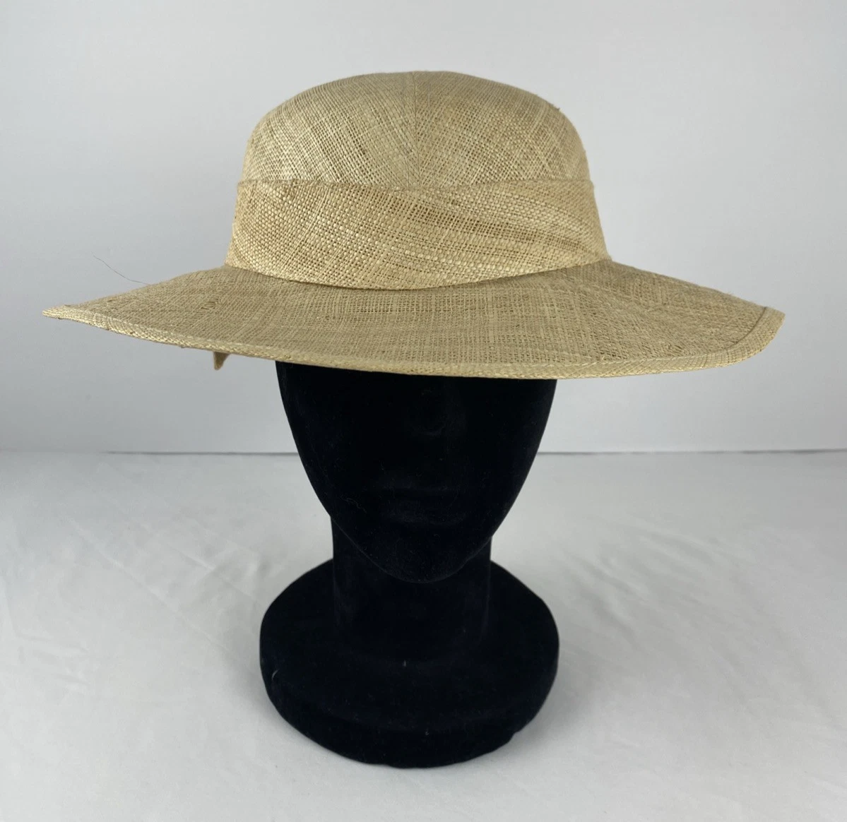 Vintage Lord & Taylor 100% Wool Made In Italy Church Hat Tan Beige Lord & Taylor 100% Wool Brown Hat Unisex Made In Italy Brim  main image 3