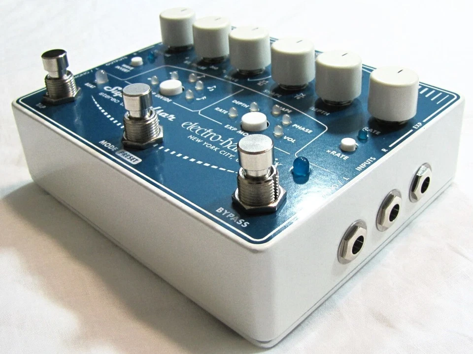 Used Electro-Harmonix EHX Super Pulsar Stereo Tap Tremolo Guitar Effect Pedal - Image 2 of 3