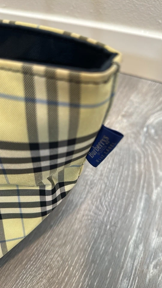 正品 Burberry Burberry’s Nova Check off 白色黄色和蓝色手提包钱包 — 第 2/4 张图片