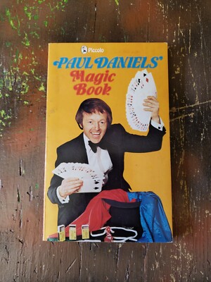 Paul Daniels Magic Book, Piccolo Books 1980