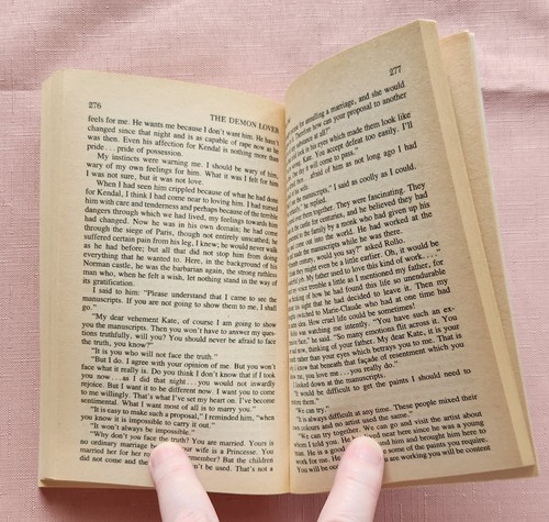 The Demon Lover by Victoria Holt, 1982, Paperback - Picture 7 of 13