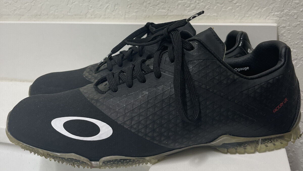 Oakley Cipher 4 Nanospike Factory Lite Golf Shoes Black Gray Oakley Cipher 4 Nanospike Factory Lite Golf Shoes Black Gray