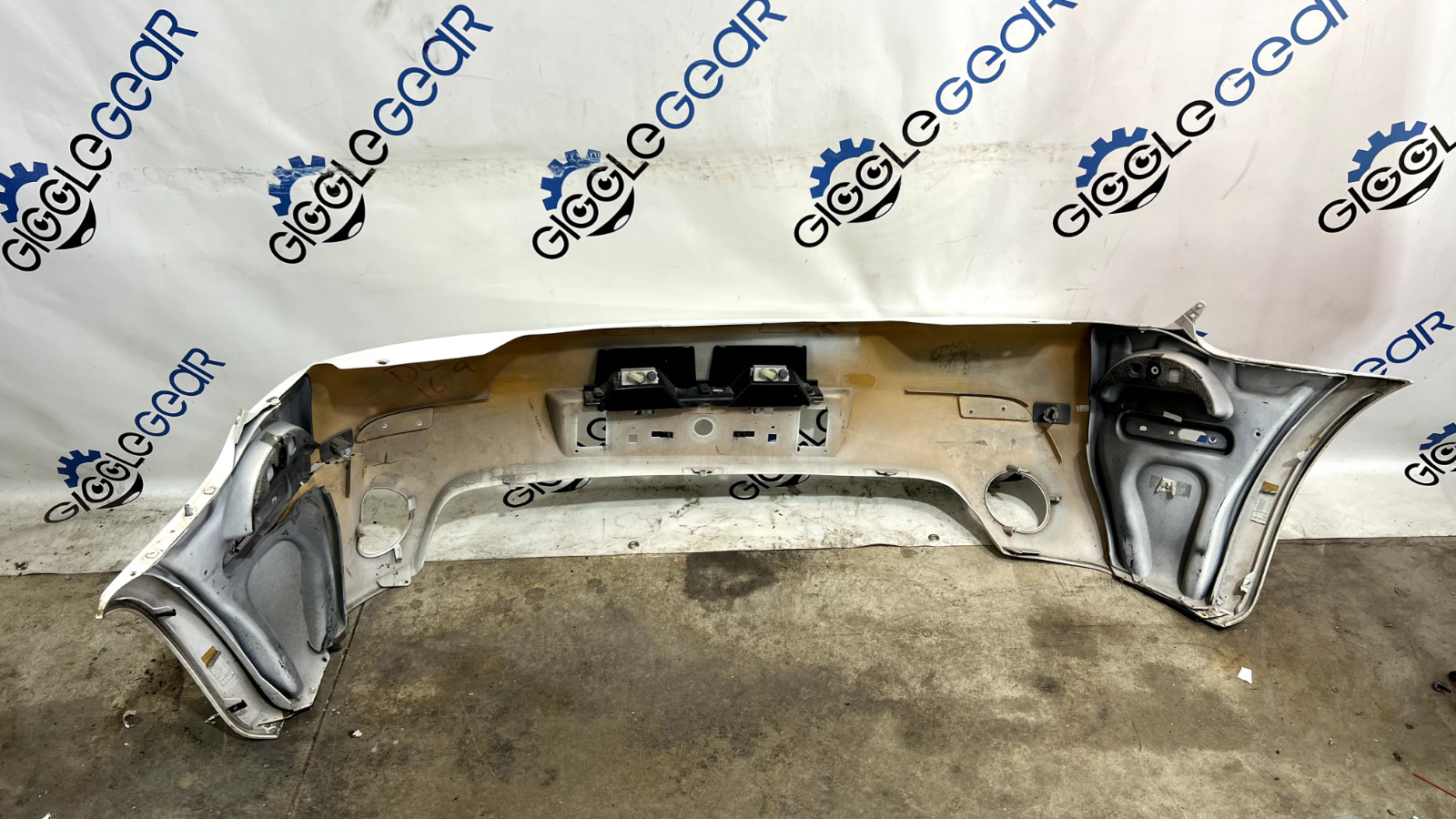 ASTON MARTIN VANTAGE V8 REAR BUMPER 2011 OEM -needs repaired at front edge-