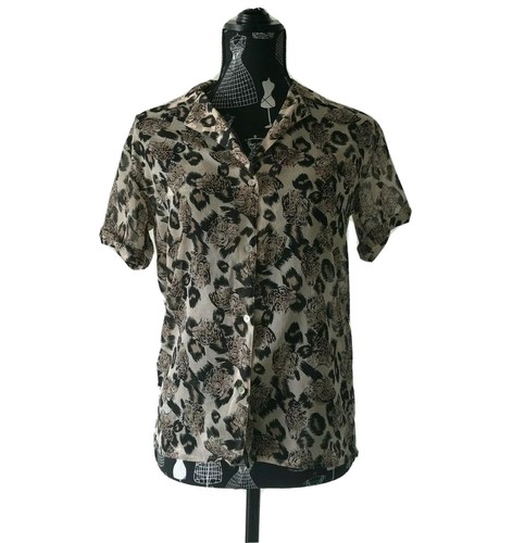Short Sleeve Buttons Animal Blouse 