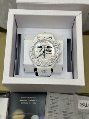SO33W701L Swatch Omega Bioceramic Moonswatch Moonshine Snoopy Gold