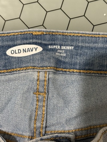 Old Navy DAMENJEANS GRÖSSE 16 SUPER SKINNY ANKLE MID RISE HELLE WASCHUNG GESÄUMT - Bild 4 von 10