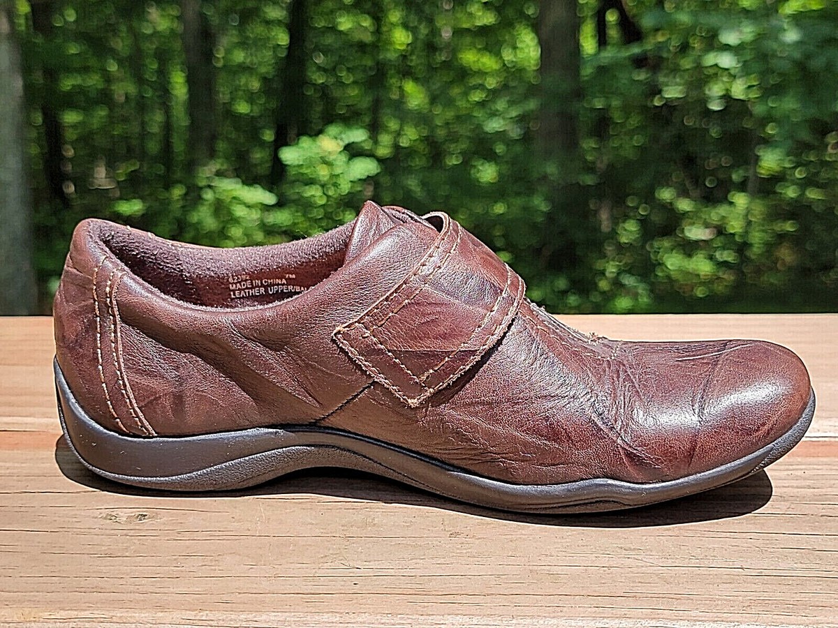 Womens CLARKS ARTISAN Kessy Betty 62392 Brown Leather Womens CLARKS ARTISAN Kessy Betty 62392 Brown Leather