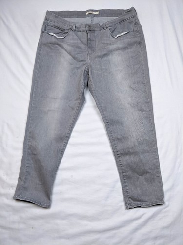 Levis Classic Crop Womens Gray Jeans 
