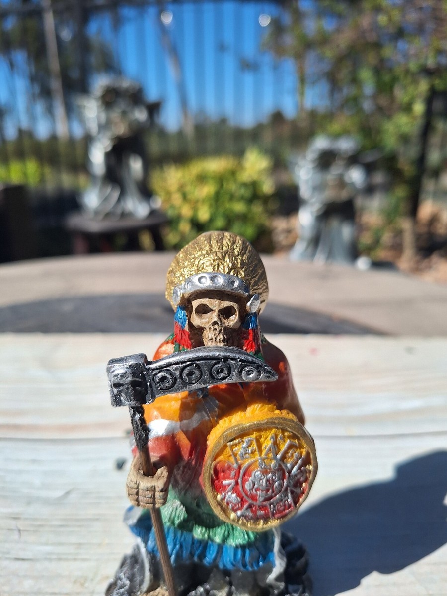 Santa Muerte Bendesida Apache / Azteca / Aztec Rainbow 6