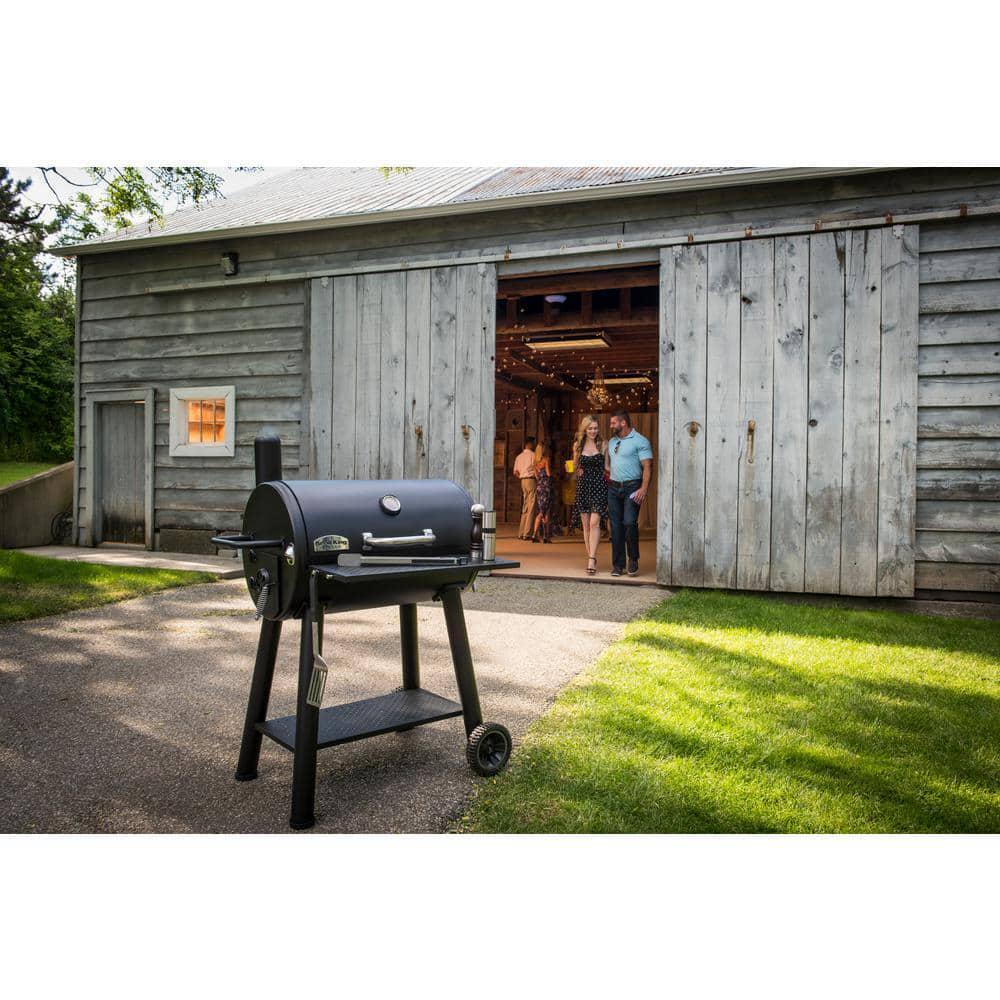 Broil King Charcoal/Wood Barrel Grill Heavy-Duty All-Steel Black w/ Fixed Shelf