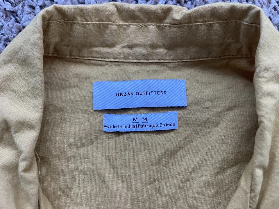 Urban Outfitters Guayabera Shirt Mens Medium Loop Camp Collar Casual - Image 3 of 4