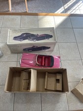 LUX CAR - Friction Powered Sedan MF340