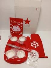 Macy's Cupcake Baking Set Silicone Liners Spatula Mitt Recipe Book Retired New