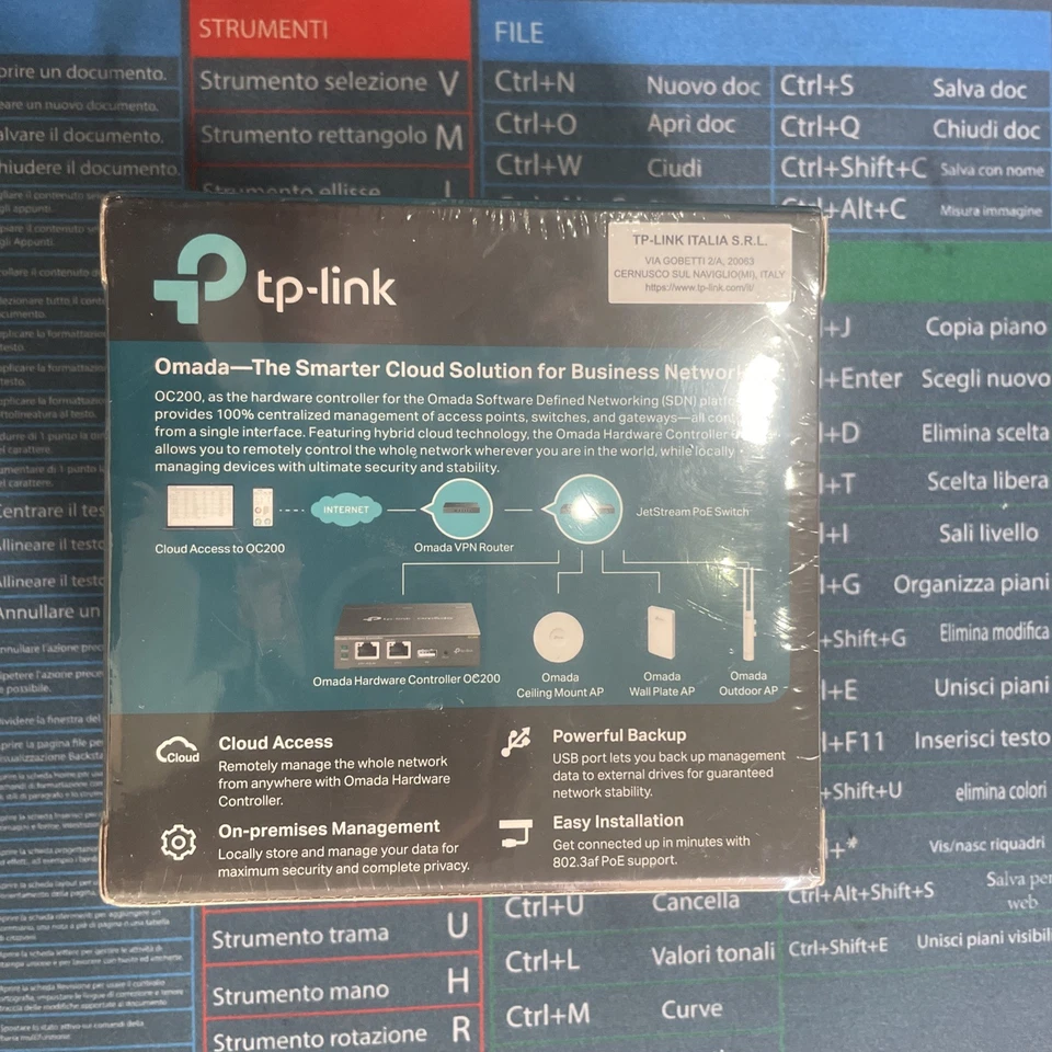 TP-Link OC200 Omada 10/100Mbps Switch di Rete Wi-Fi - Nero - Immagine 3 di 4