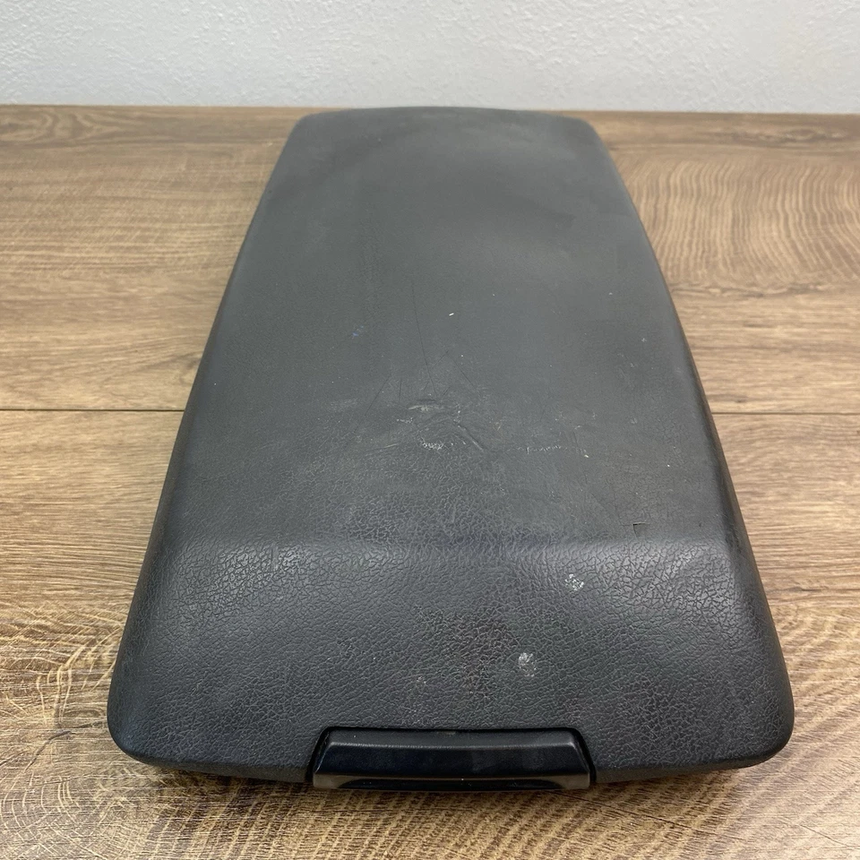 Dodge Charger 2005-2007 reposabrazos consola central tapa reposabrazos superior negro OEM Foto 3 de 4