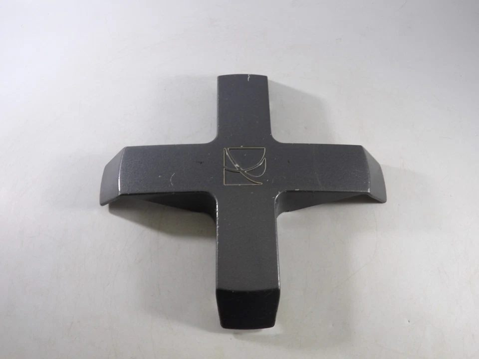 Tapa central de rueda a presión Saturn Ion 16" 2003 2004-2005 fabricante de equipos originales N.º de parte: 9594690 Foto 2 de 4