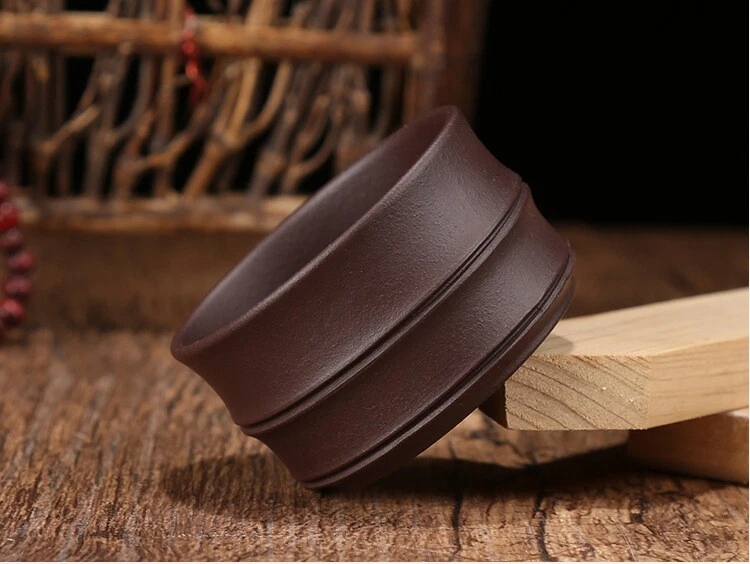 Lote de 2 tazas de té de kungfu de arcilla de grano púrpura Yixing Zisha real en venta Foto 2 de 4