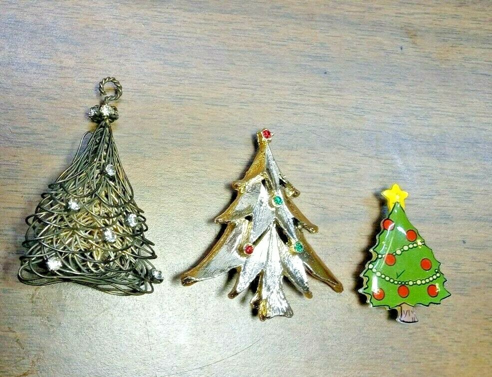 3 Uniquely Different Designed Vintage Christmas T… - image 5