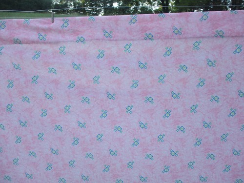 Fotos de Planetas Tierra en Tela de Coser Poliéster Tie Dye Rosa 60"W x 166" Largo - Imagen 3 de 8