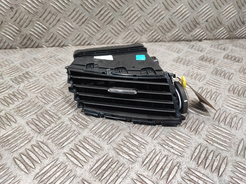 Nissan Navara D23 NP300 2.3 2015-20 Armaturenbrett Luftausströmer Mitte Links 68751-4KJ2A - Bild 4 von 10