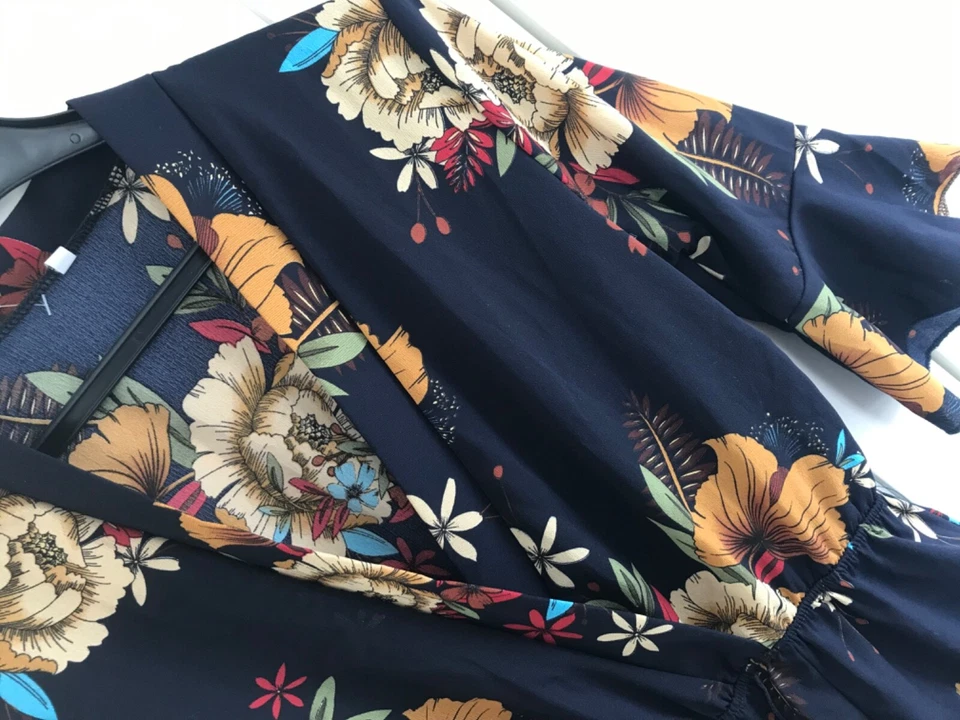 Einteiler / Shorts und Bluse Gr.S * Neuwertig * Festlich/Urlaub * Overall 36 - Bild 3 von 4