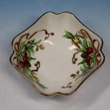 Tiffany & Co - Tiffany Holiday - Red Ribbons, Garland - Square Candy Nut Dish