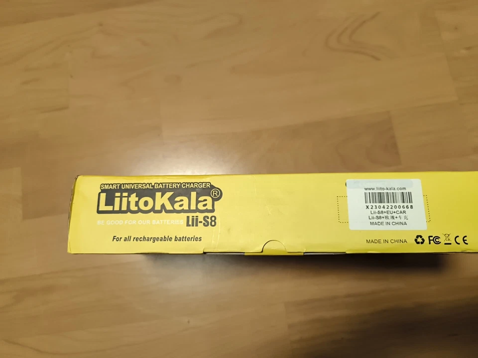 Ladegerät Li-Ionen Akkus 4.2v Liitokala Lii-S8 mit 4,35 3,7 3,2 1,2v - Bild 2 von 4