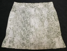 Chico's women's two-tone green crocodile print stretch casual skort Sz 1.5
