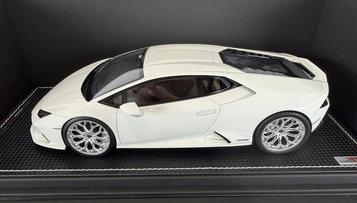25+ MR Collection Lamborghini Diecast & Toy 1:18 for sale