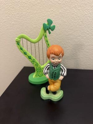 Disney WDCC It s A Small World Ireland A Merry Jig & Harp Figurines