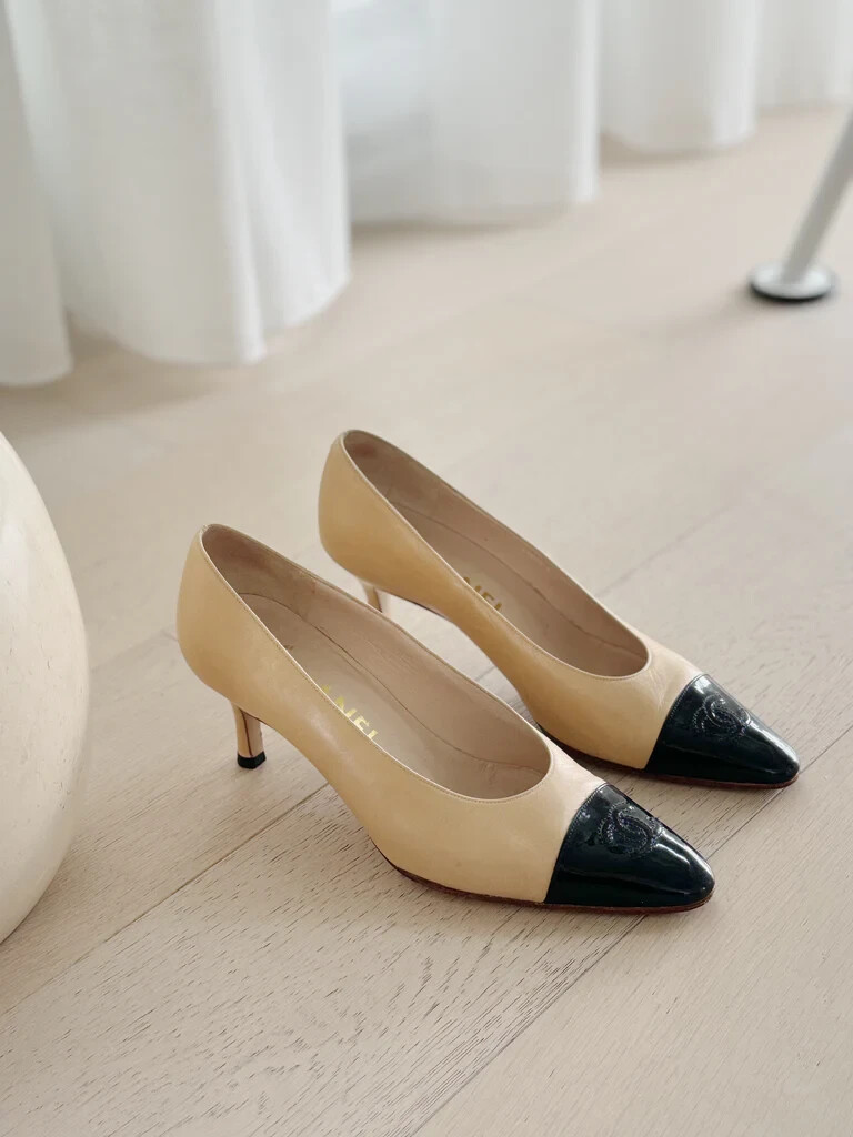 靴 CHANEL CC Cap Toe Leather Heels 36 CHANEL Vintage Cap Toe Leather Pumps (SIZE 36) | eBay