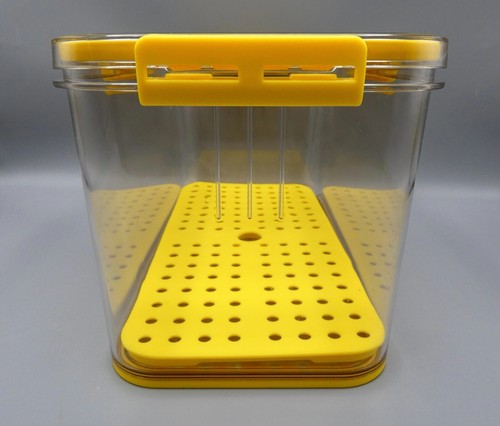 Large Yellow Fridge Storage Box with Timer & Tray 32.5cm – Unused, Airtight - Imagen 8 de 10