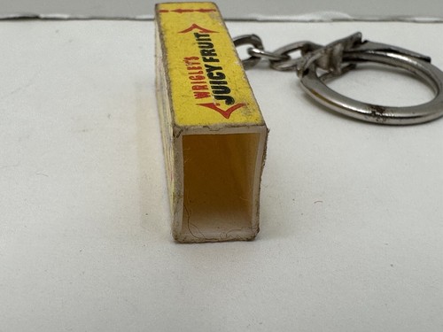 Vintage Lot of 4 Mini Pepsi, Colgate, V8 And Juicy Fruit Gum Keyring Keychains - Picture 8 of 8