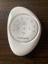Hunter Douglas PowerView Generation 3 New White Remote with white pebble