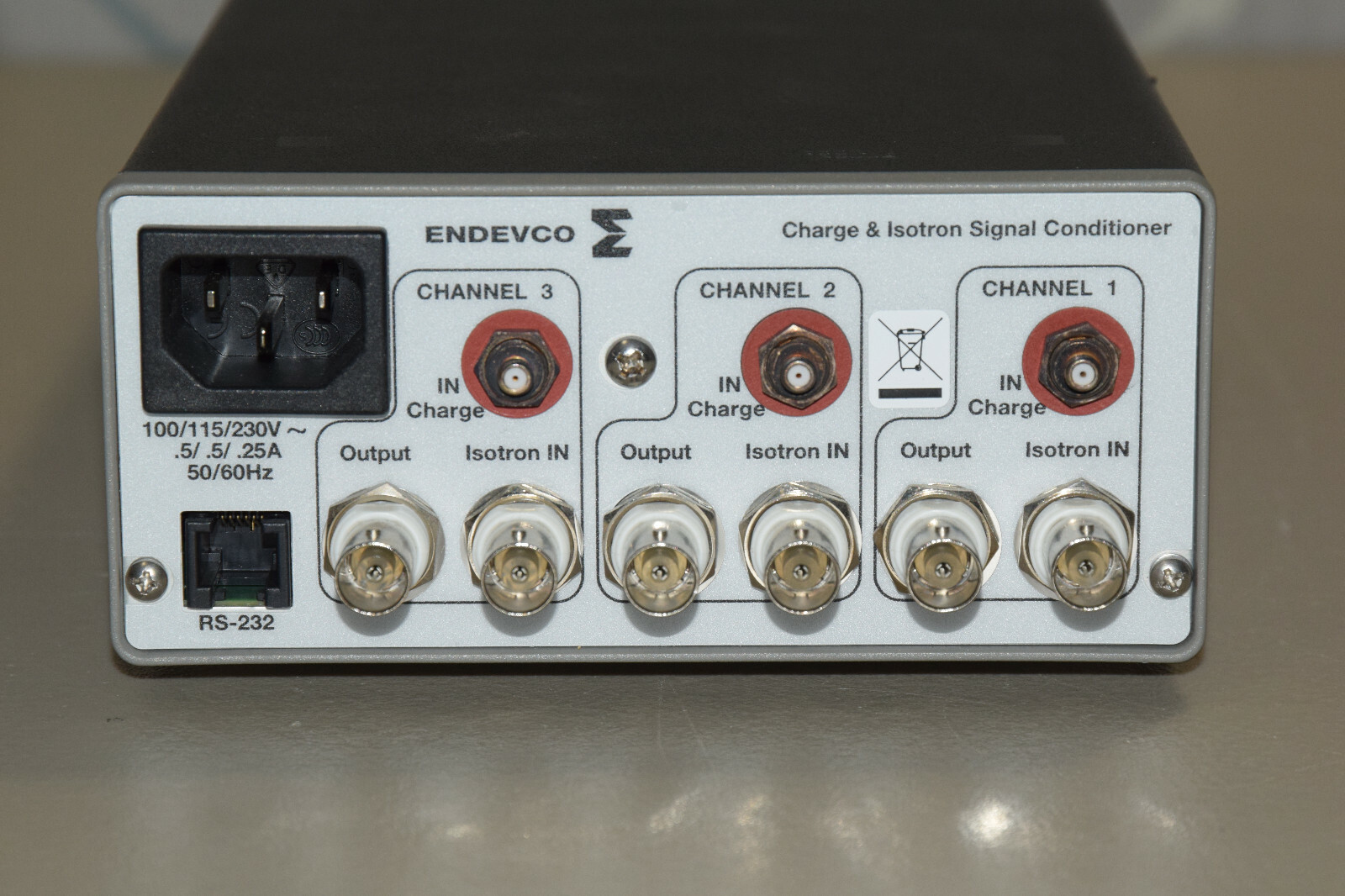 Endevco Charge & Isotron Signal Conditioner Model 133 3 Channel