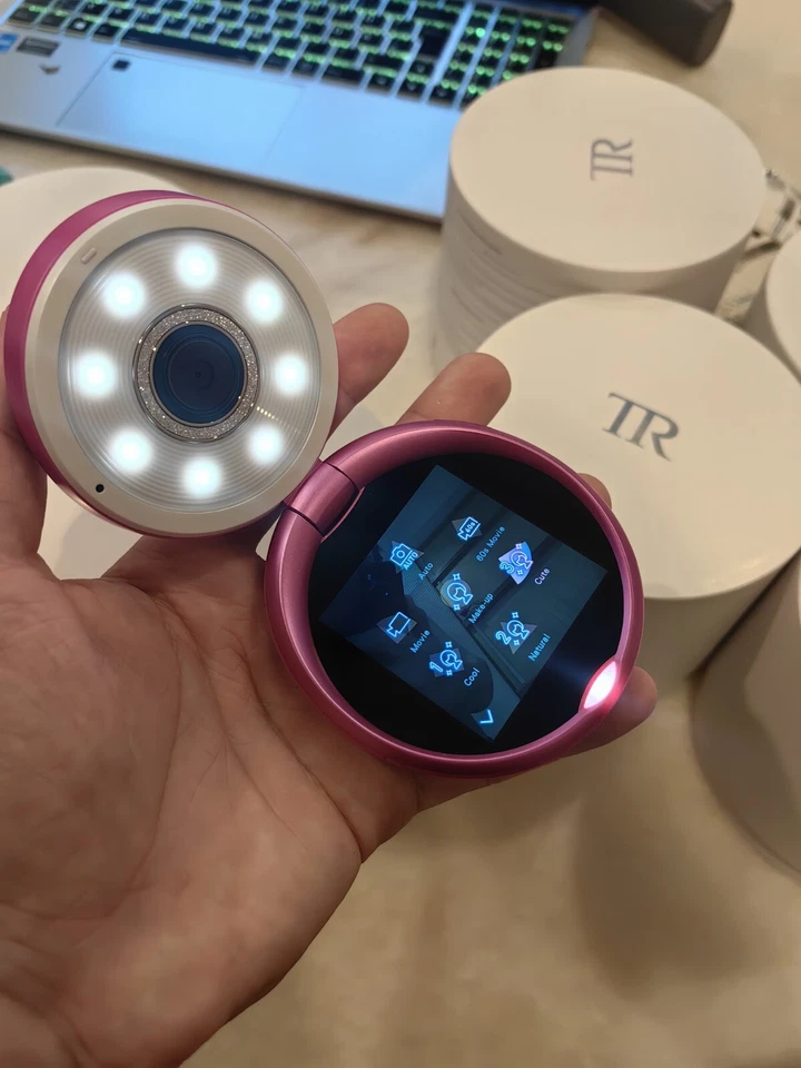 Ultra RARE！CASIO TR MINI M11 DIGITAL CAMERA COMPACT  - Pink (Totally Spies) - Image 4 of 4