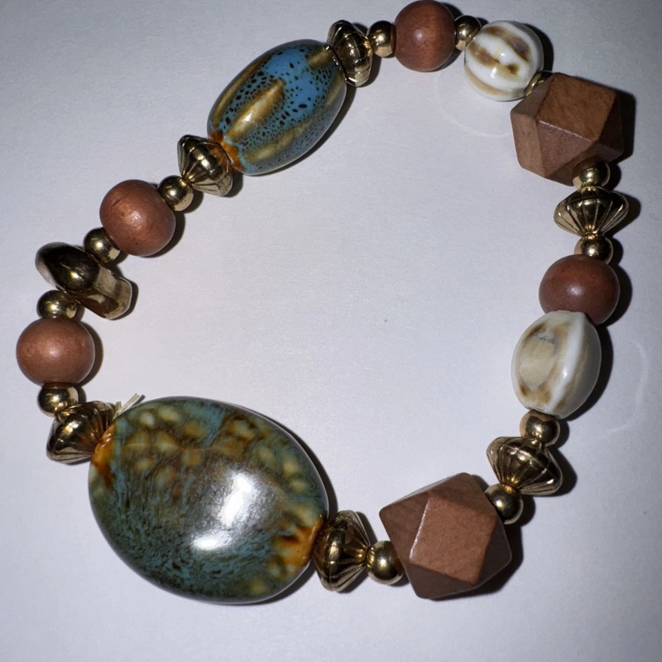 Lot of 3 Stretch Bracelets – Amazonite, Yellow Howlite, Wood & Ceramic Beads - Image 2 of 4