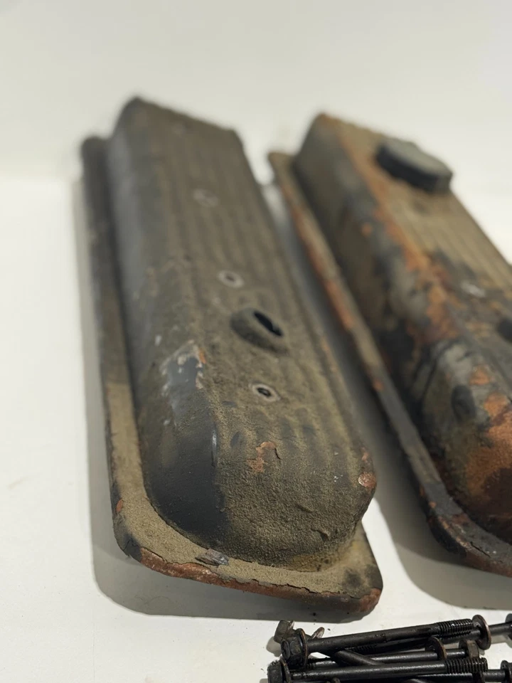 1993 GMC CHEVY C/K 1500 2500 3500 305 V8 ENGINE ROCKER VALVE COVER W/ BOLTS PAIR - Image 3 of 4