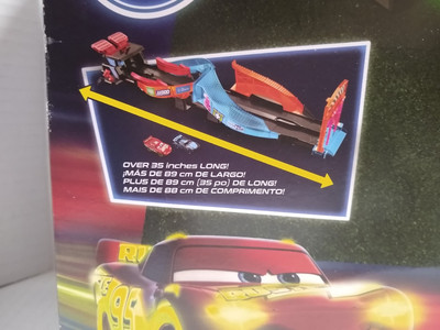 ディズニーレーサーズ　セット Disney Pixar Cars Glow Racers Track Set Launch & Criss-Cross With