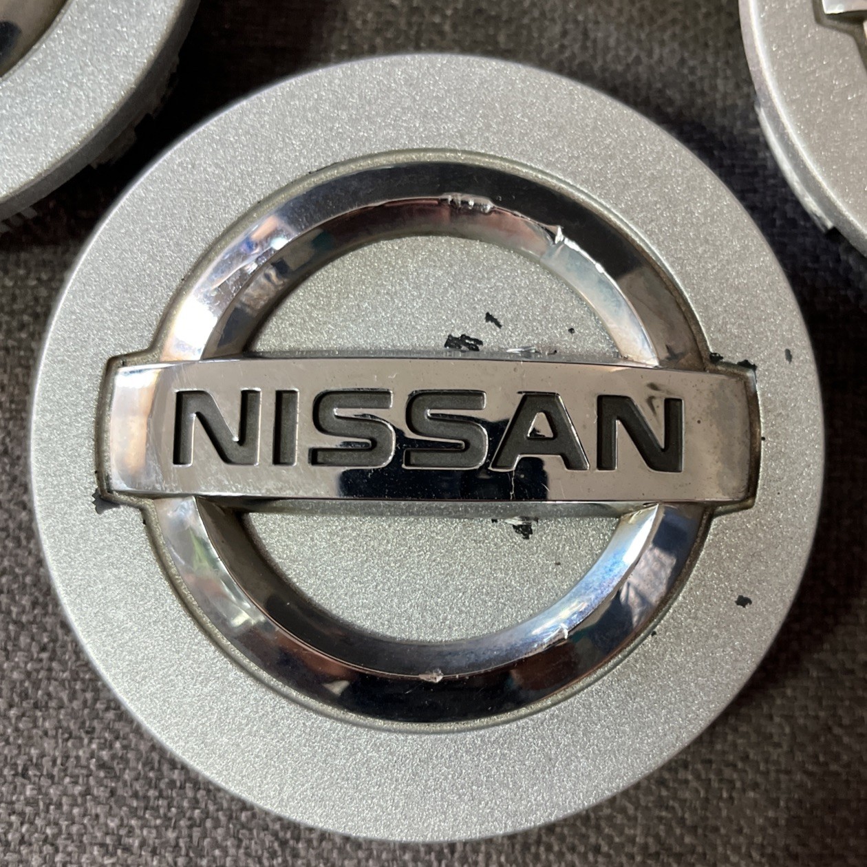 2004-2020 Nissan Armada Titan OEM Wheel Center Cap 40342-7S500 Rim Hubcap 3.25"