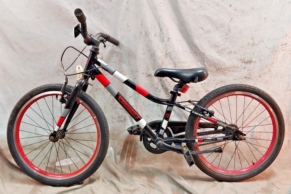 Bicicleta para niños Guardian Ethos 2022 de una sola velocidad 20" SS única negra acero frenos en V :) Foto 2 de 4