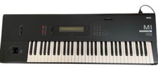 Korg M1 61-Keys Keyboard Synthesizer Synth Mu...